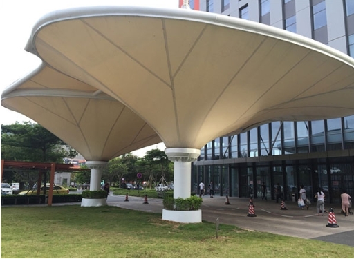PTFE廣場倒傘膜：為何成為現(xiàn)代廣場建筑的設(shè)計寵兒？
